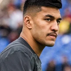 Rieko Ioane height profile photo