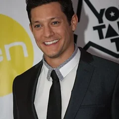 Rob Mills height profile photo