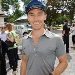 Rob Stewart (filmmaker) height profile photo