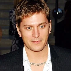 Rob Thomas (musician) height profile photo