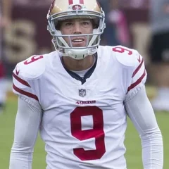Robbie Gould height profile photo
