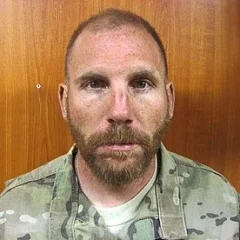 Robert Bales height profile photo