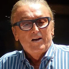 Robert Evans height profile photo