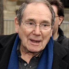 Robert Hossein height profile photo