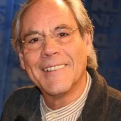 Robert Klein height profile photo