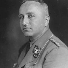 Robert Ley height profile photo