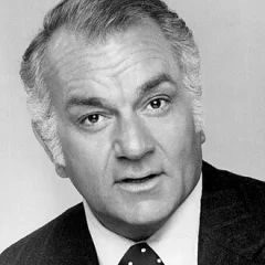 Robert Mandan height profile photo