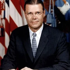 Robert McNamara height profile photo