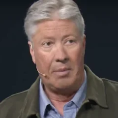 Robert Morris (pastor) height profile photo