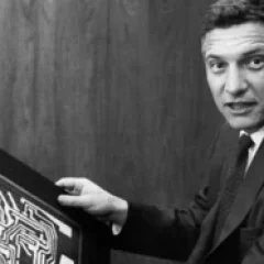 Robert Noyce height profile photo