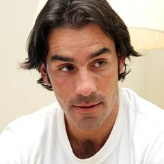 Robert Pires height profile photo