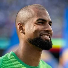 Robert Sánchez height profile photo