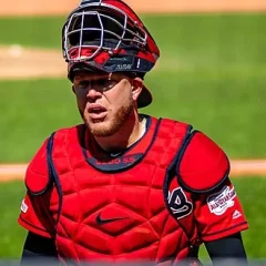Roberto Pérez height profile photo