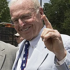 Robin Ficker height profile photo