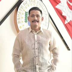 Robin Padilla height profile photo