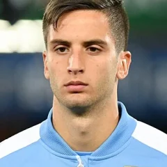 Rodrigo Bentancur height profile photo