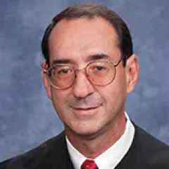 Roger Benitez height profile photo