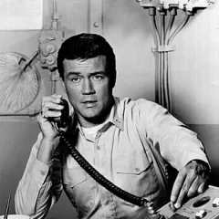Roger Smith (actor) height profile photo