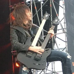 Ron "Bumblefoot" Thal height profile photo