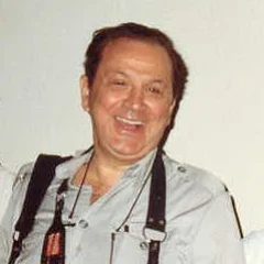 Ron Galella height profile photo