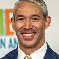 Ron Nirenberg height profile photo