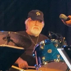 Ron Tutt height profile photo