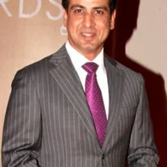 Ronit Roy height profile photo