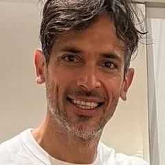 Roque Santa Cruz height profile photo