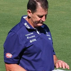 Ross Lyon height profile photo