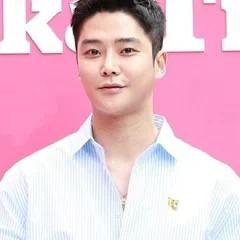 Rowoon height profile photo