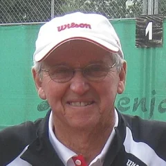 Roy Emerson height profile photo