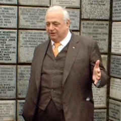 Roy Hudd height profile photo