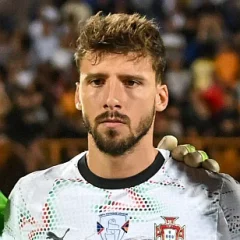 Rúben Dias height profile photo