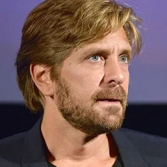 Ruben Östlund height profile photo