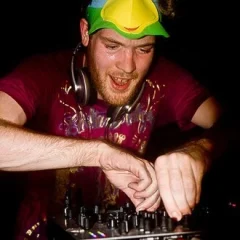 Rusko (musician) height profile photo