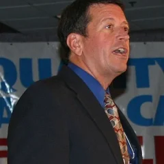 Russ Decker height profile photo