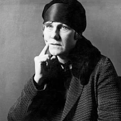 Ruth Snyder height profile photo