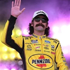 Ryan Blaney height profile photo