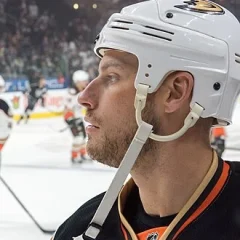 Ryan Getzlaf height profile photo