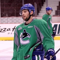 Ryan Kesler height profile photo