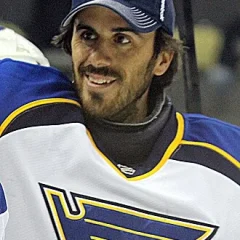 Ryan Miller height profile photo
