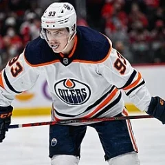 Ryan Nugent-Hopkins height profile photo