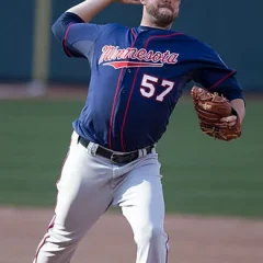 Ryan Pressly height profile photo