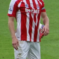 Ryan Shawcross height profile photo