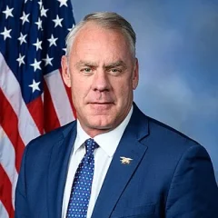 Ryan Zinke height profile photo