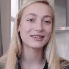 S10 (singer) height profile photo