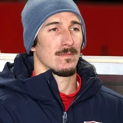 Sacha Kljestan height profile photo