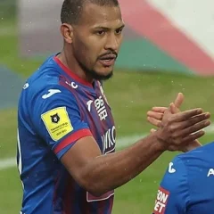 Salomón Rondón height profile photo