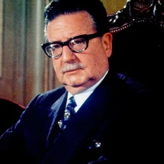 Salvador Allende height profile photo