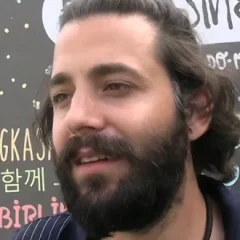 Salvador Sobral height profile photo